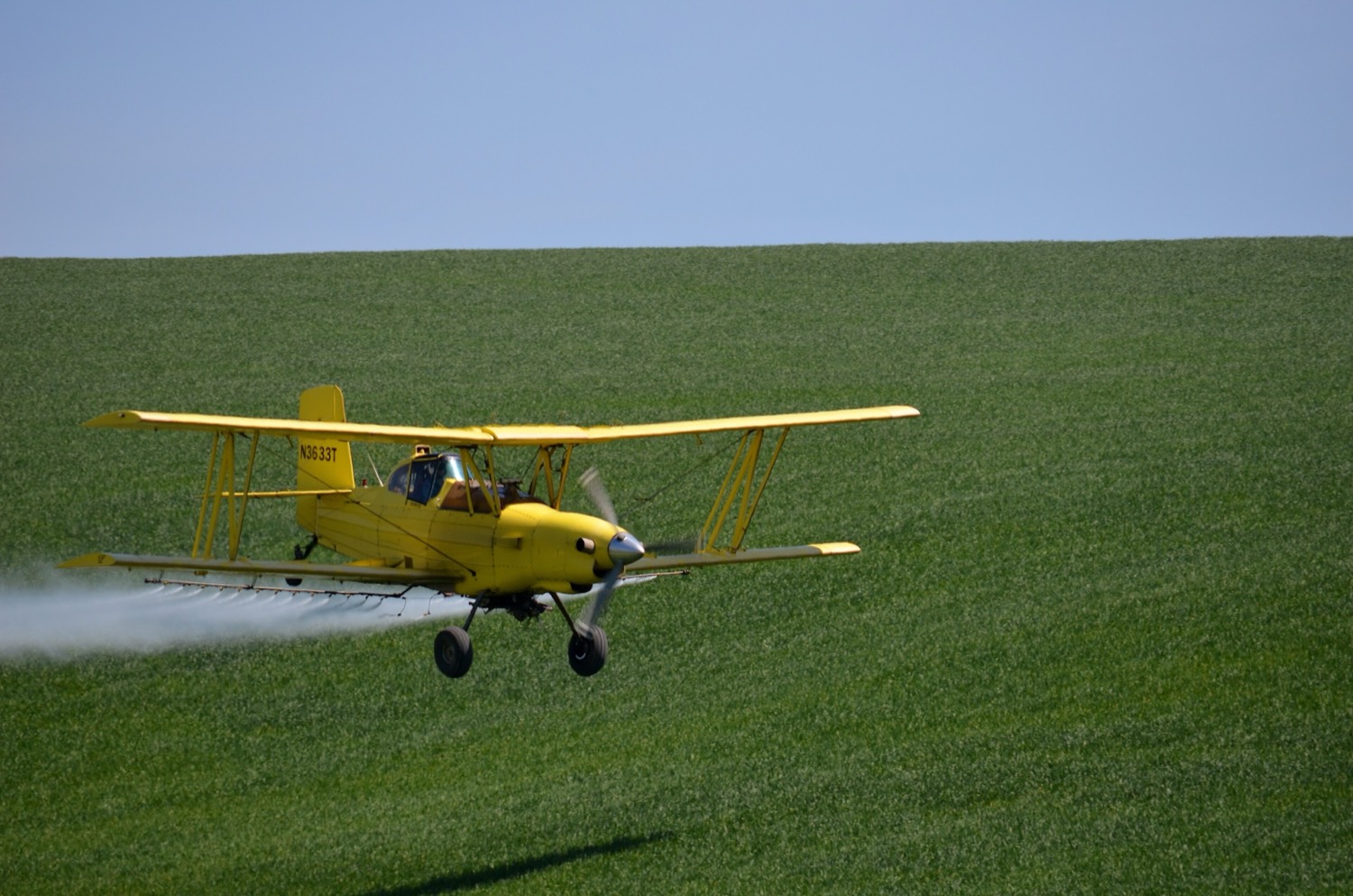 Laying a clean spray swath across the hill